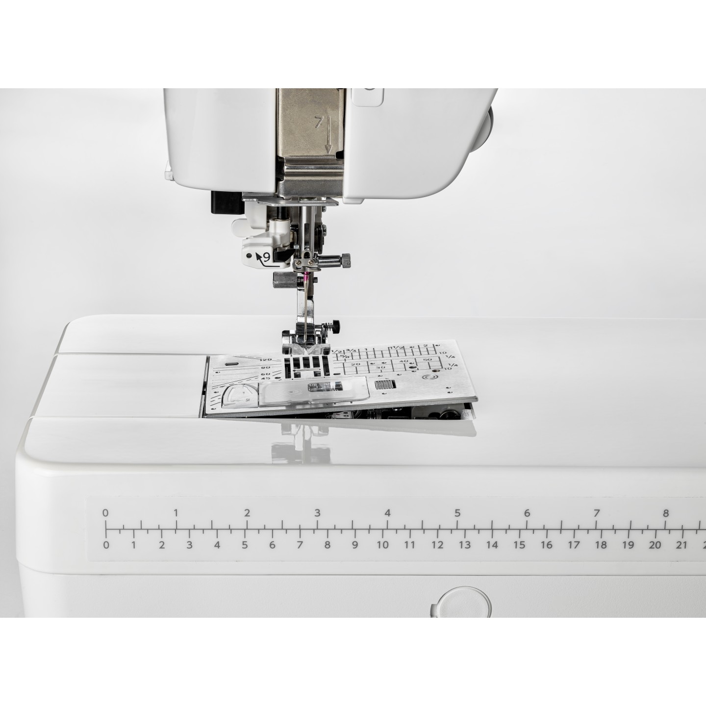 Machine à coudre Elna eXcellence 792
