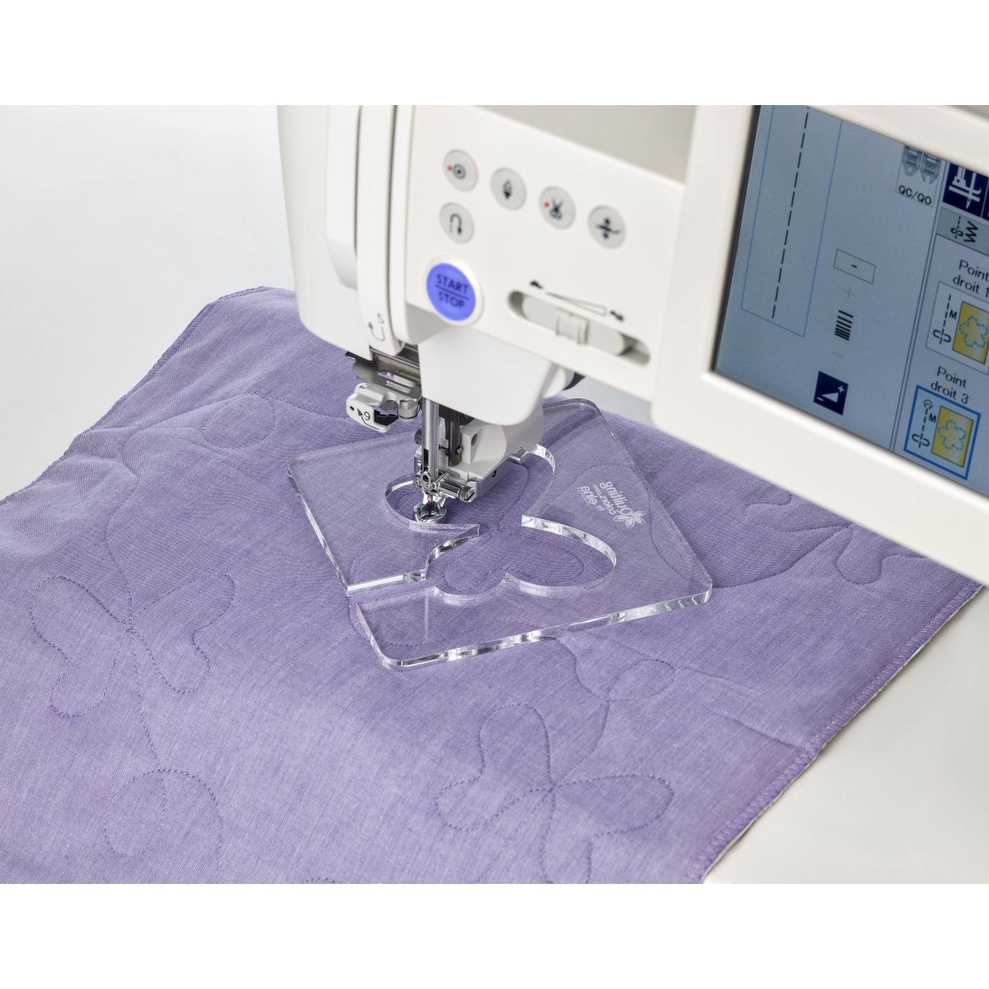 Machine à coudre Elna eXcellence 792
