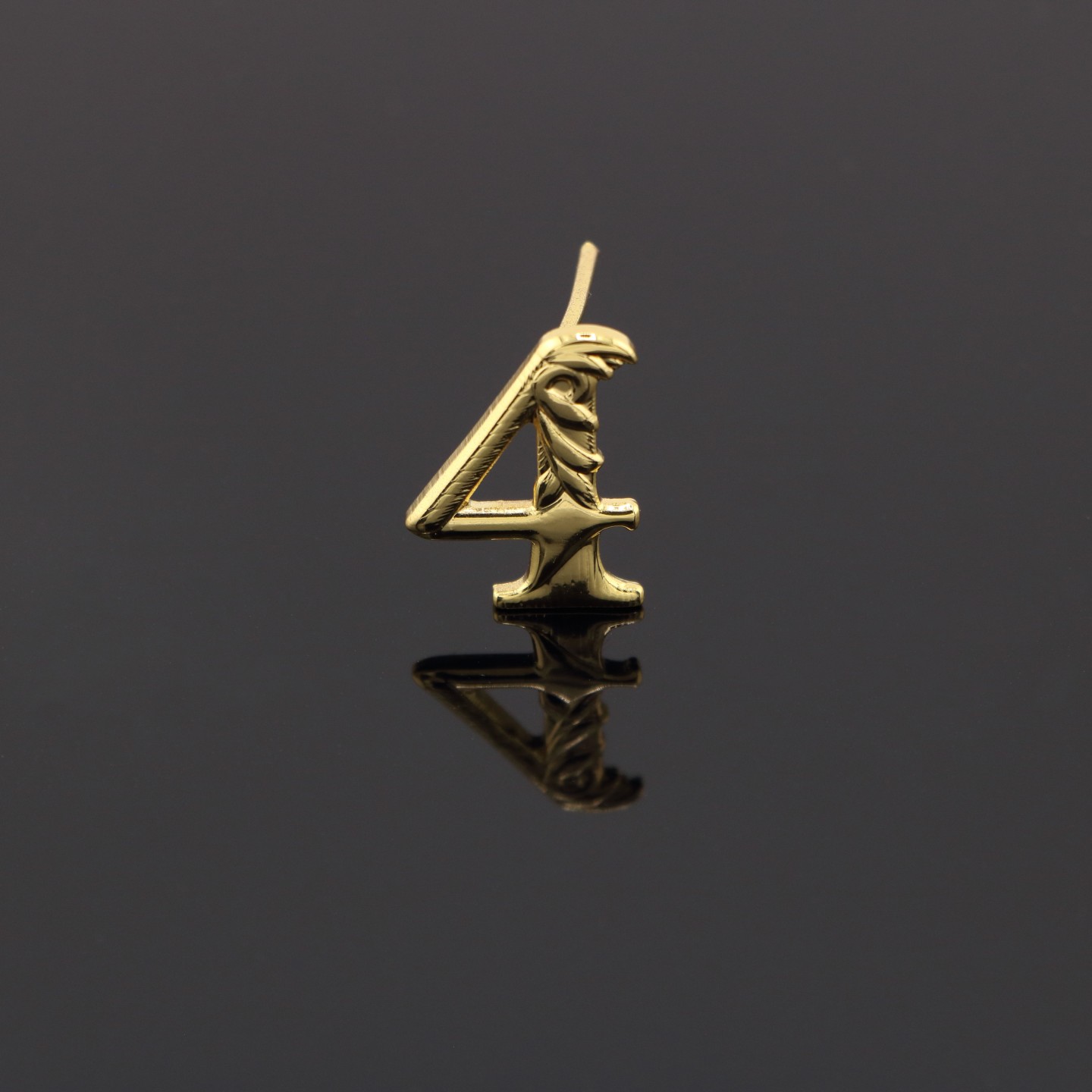 Grand chiffre 4 (18mm)