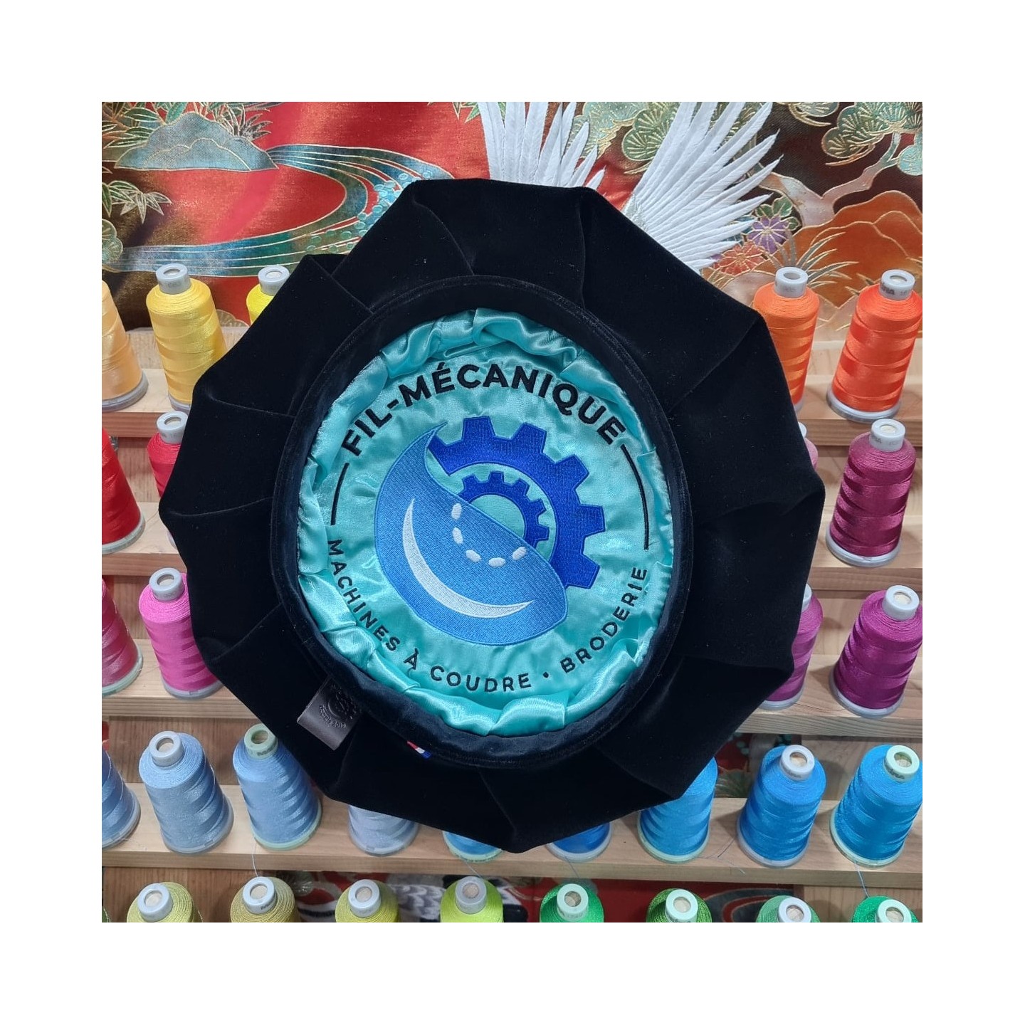 Faluche avec broderie personnalis&eacute;e by Fil-M&eacute;canique