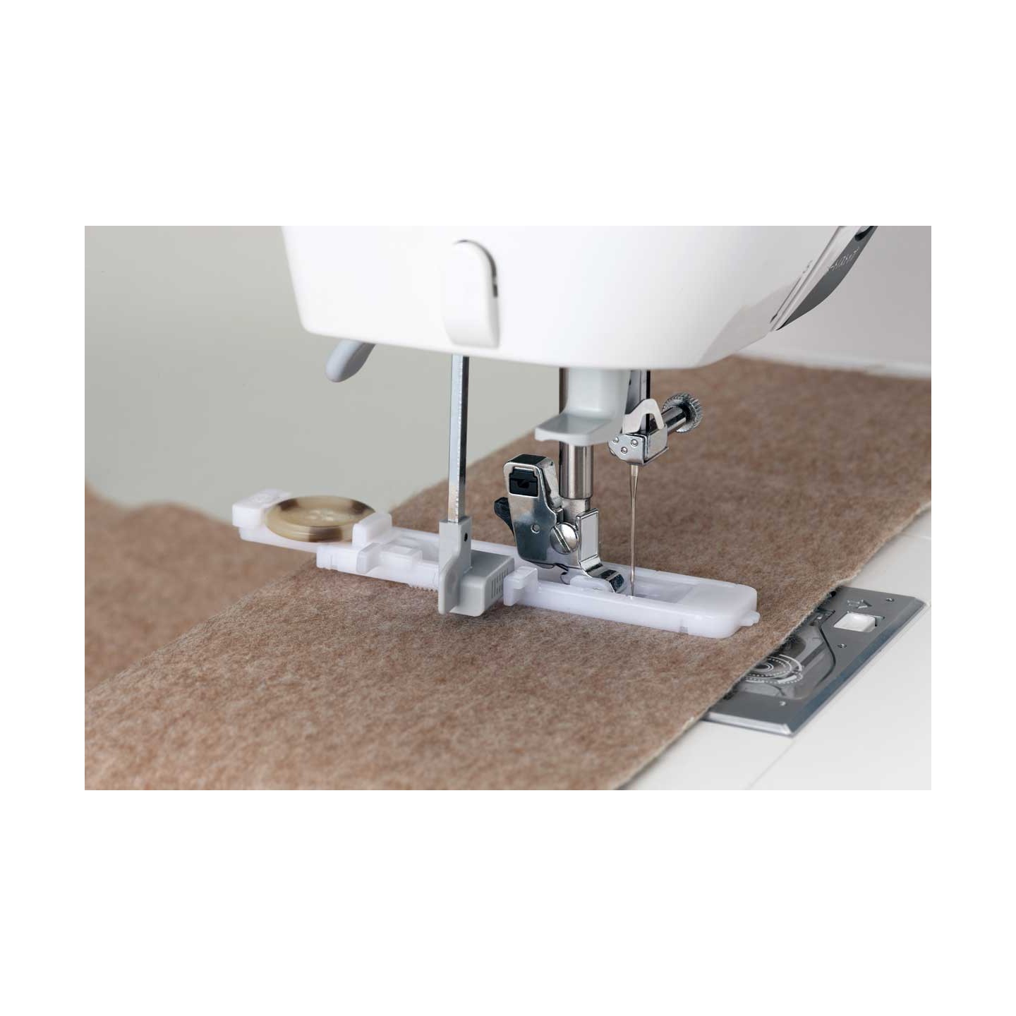 Machine à coudre Juki HZL G120