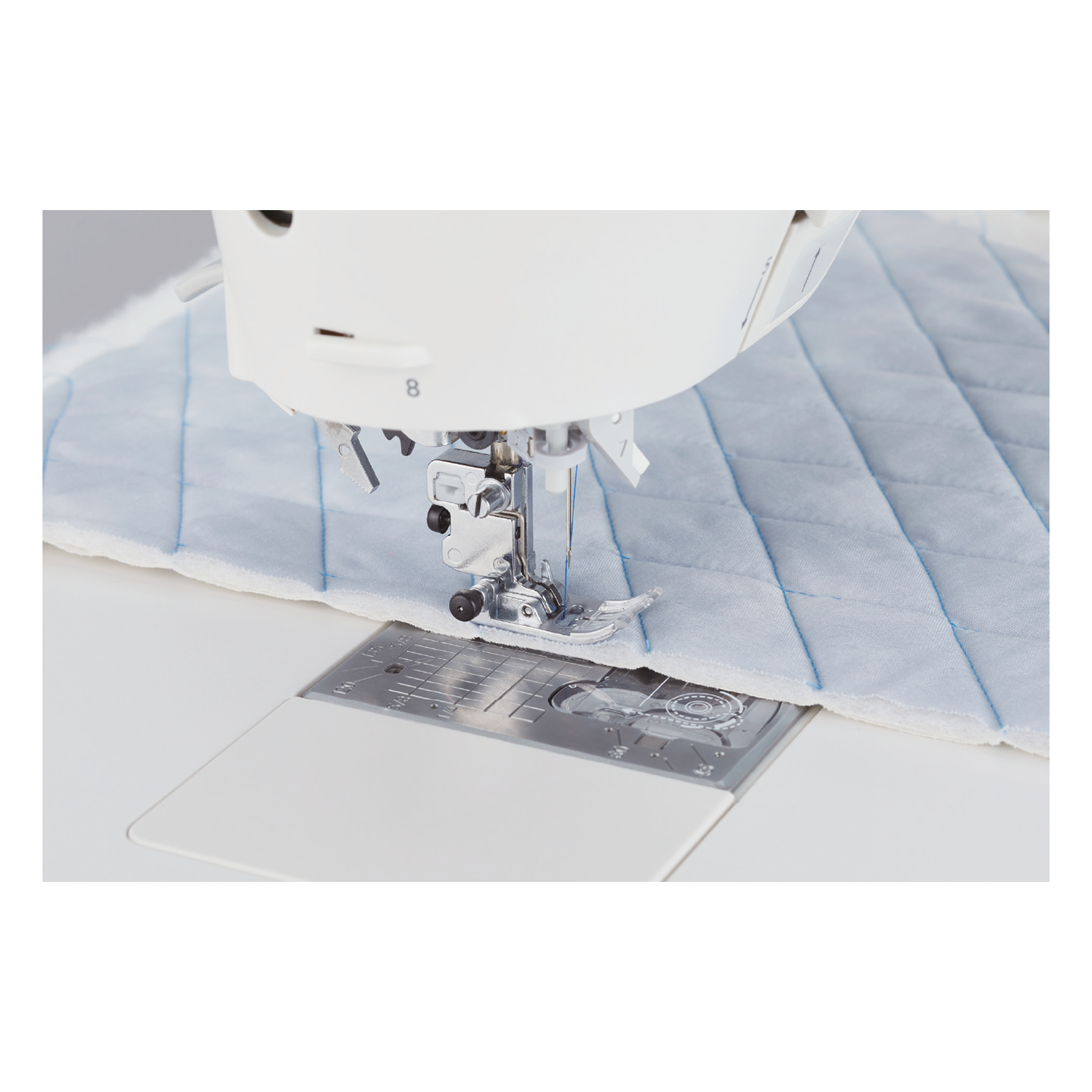 Machine à coudre Juki HZL UX 8