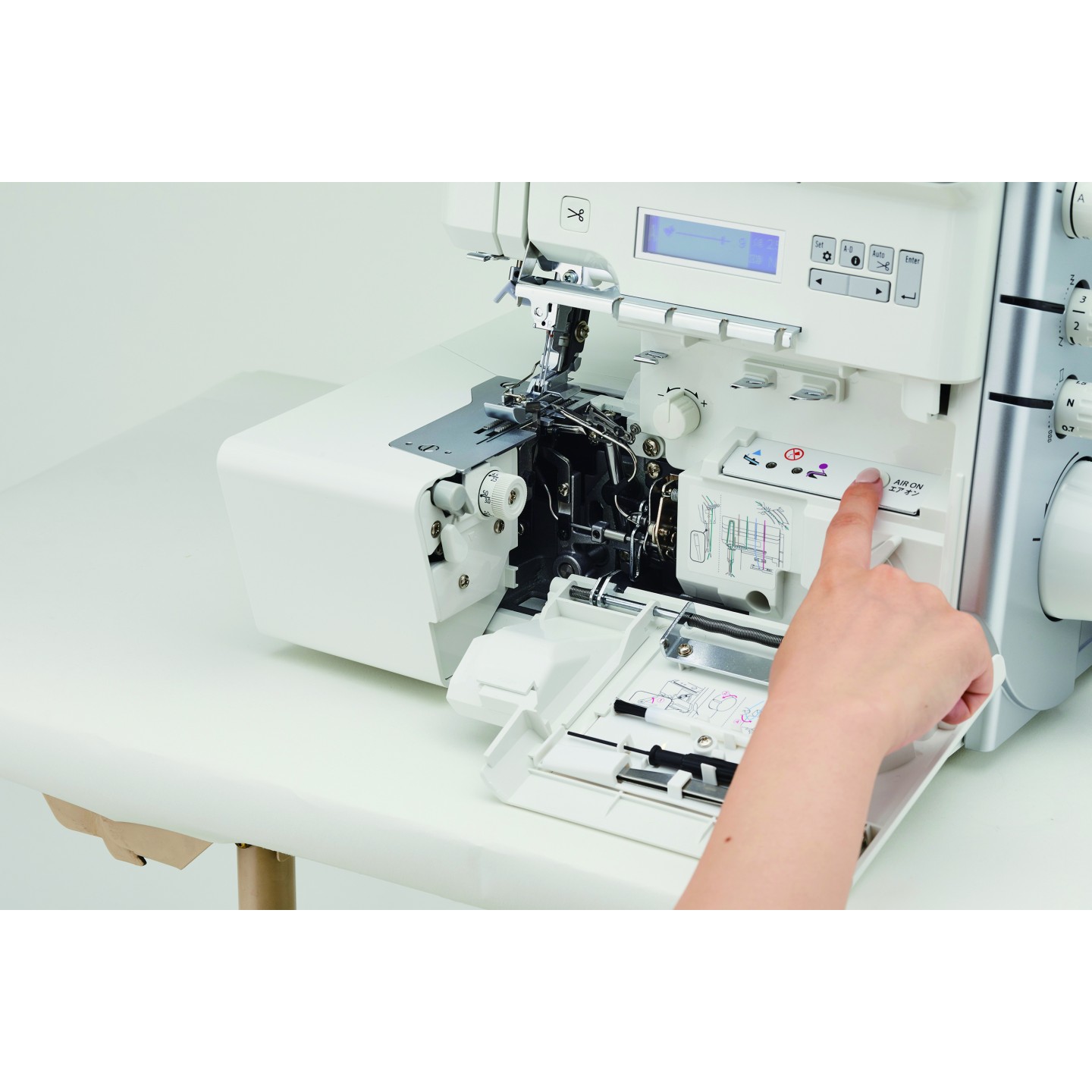 Surjeteuse Juki MO 3500 SUMATO