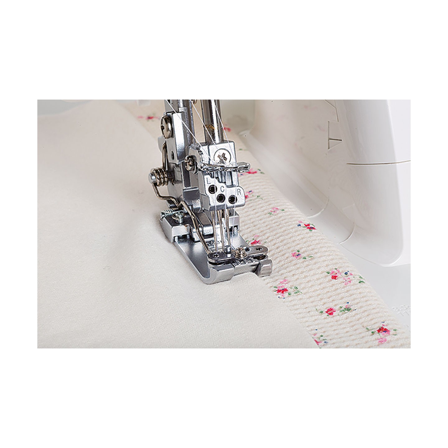 Recouvreuse Juki MCS 1800