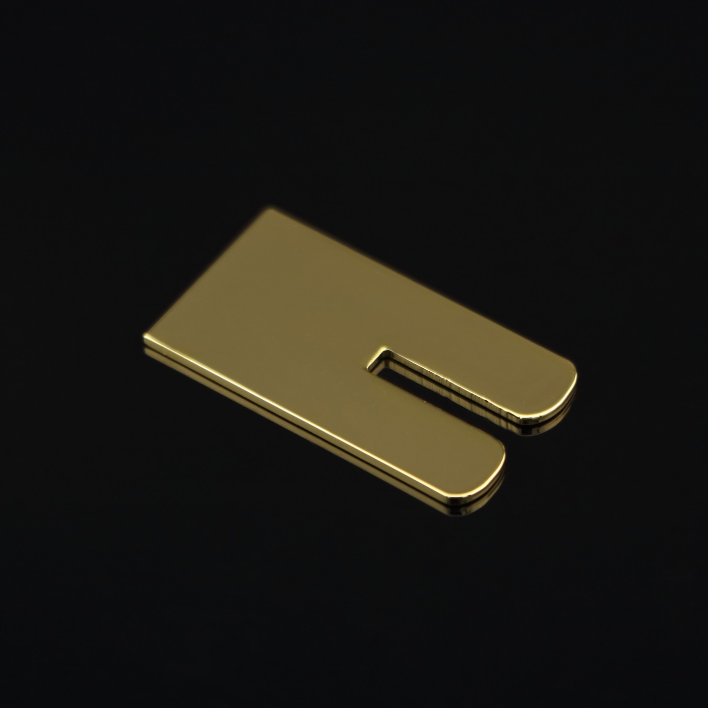 Tools – Outil de pliage renforcé pour insignes