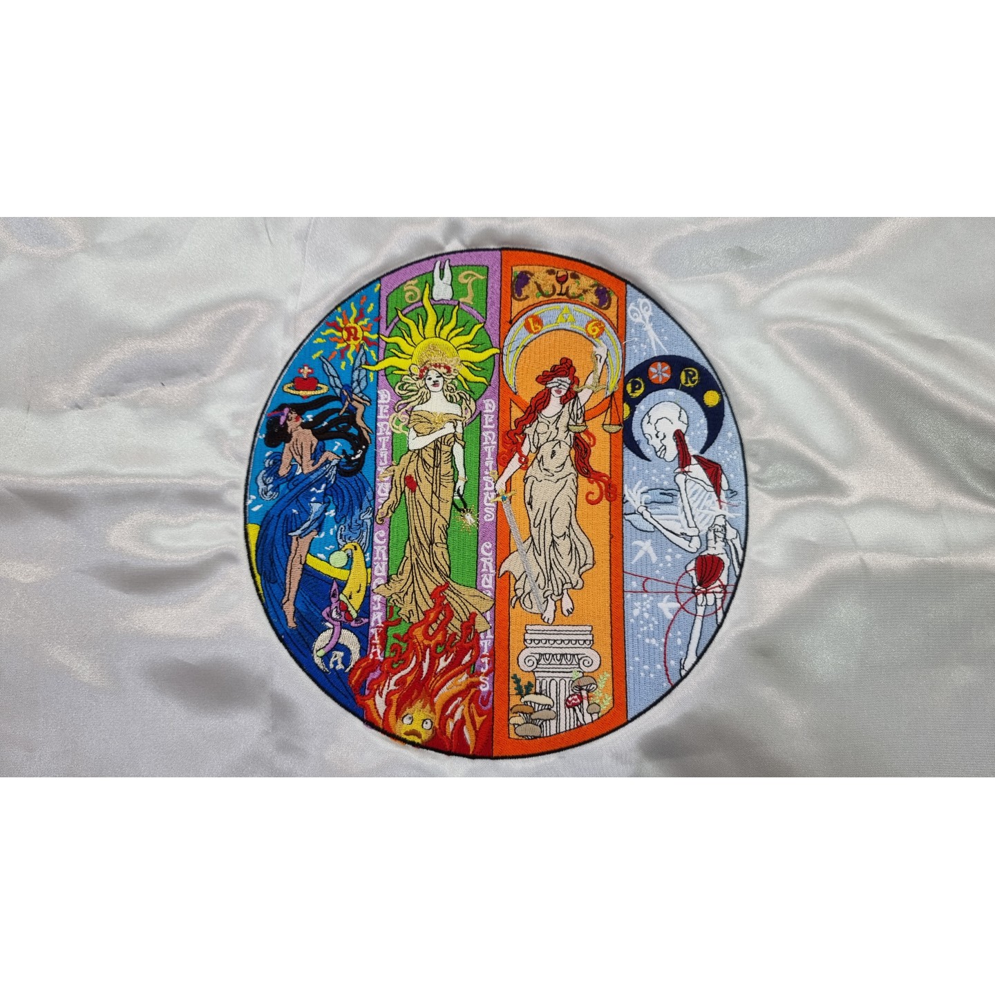 Faluche personnalis&eacute; : cr&eacute;ations uniques en ligne | Fil M&eacute;canique