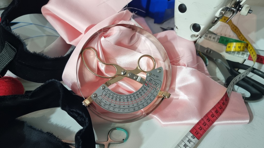 Comment bien mesurer son tour de tête pour une faluche